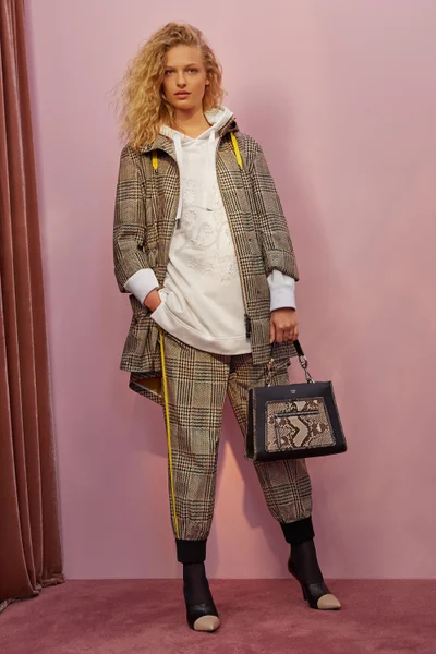 Look 14